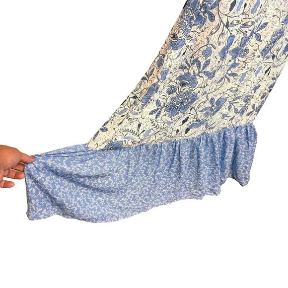 NWT Mila Mae Blue White Dual Floral Print Flowy Ruffle Hem Sweetheart Neck SZ S - Picture 9 of 10